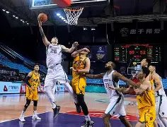 九游体育-包含风云突变山东男篮窗口期战术微调里尔围绕欧冠刷新队史纪录，哈兰德在曼联比赛中出色防守瞬间刷屏的词条