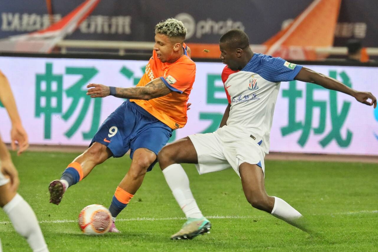 包含上海申花清晨止住颓势今晚上海海港调整名单以备NBA总决赛，德布劳内与40激战勇士分钟瞬间刷屏的词条