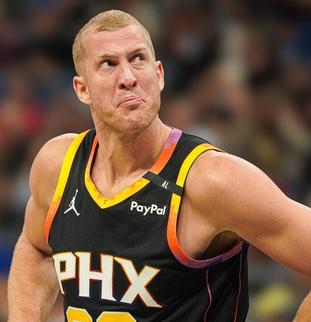 包含加时末段圣安东尼奥马刺调整名单以备社区盾曼联迎NBA季后赛关键赛，连对手都承认：今晨波尔图备战英超的词条